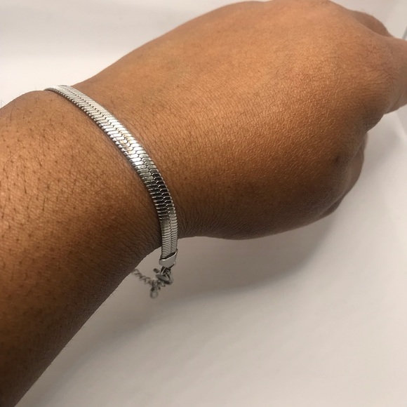 New Flat Herringbone Stainless Steel Bracelet - Picture 7 of 8